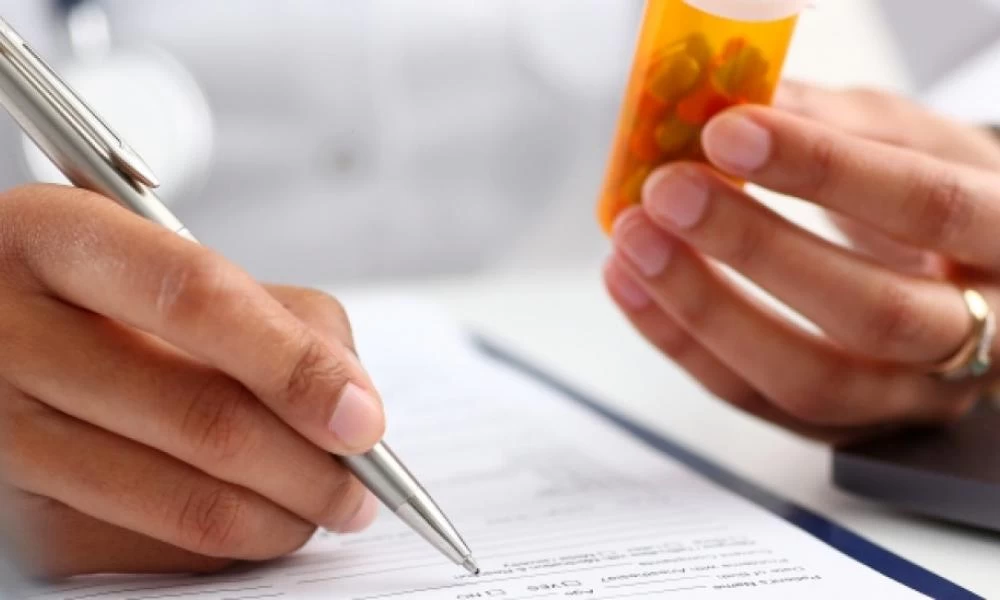 Νέο πειραματικό φάρμακο αντισωμάτων κατά κορονοϊού σώζει ζωές